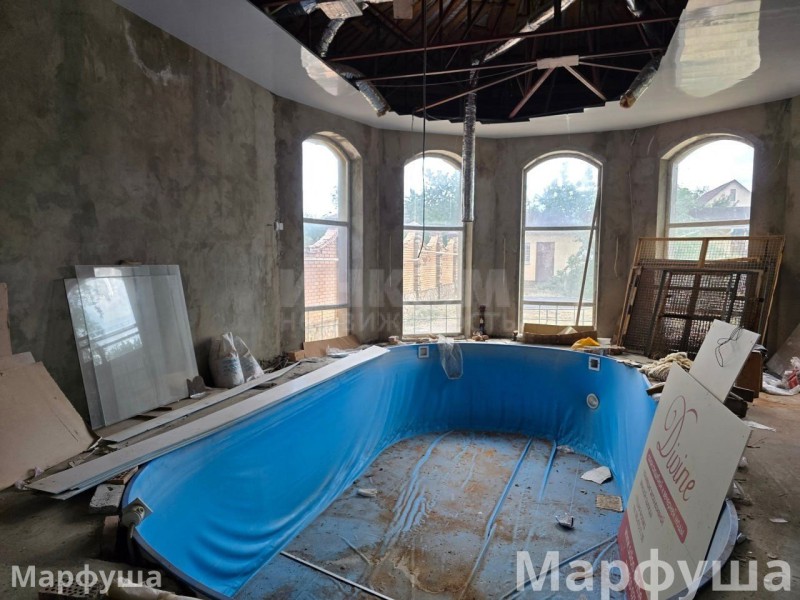 Фото Продам дом 776 м2 в городе Луганск район бара Чёрный кот