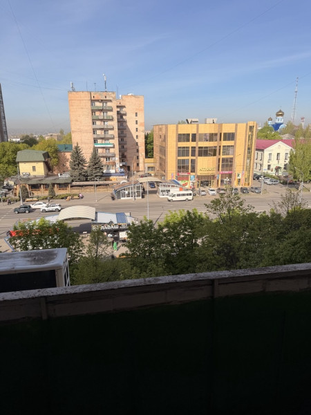 Сдам долгосрочно 2- к квартиру в центре Луганска