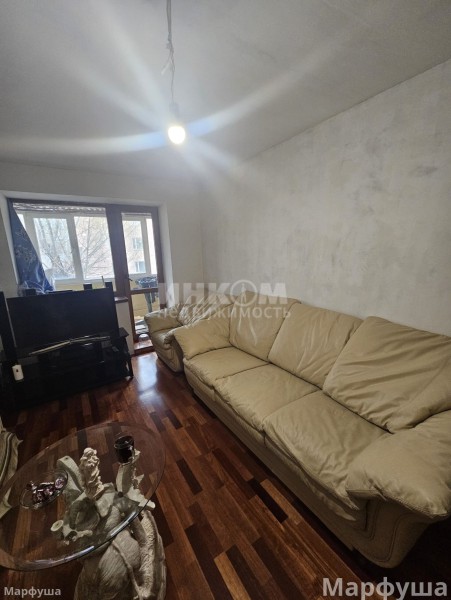 Фото Продам 2-х комн квартиру в Центре города Луганск площадь Великой Отечественной Войны