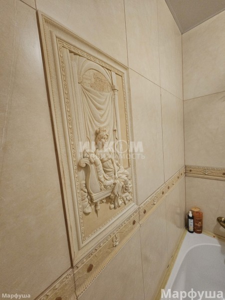 Фото Продам 2-х комн квартиру в Центре города Луганск площадь Великой Отечественной Войны