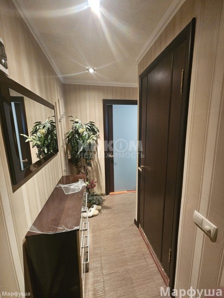 Фото Продам 2-х комн квартиру в Центре города Луганск площадь Великой Отечественной Войны