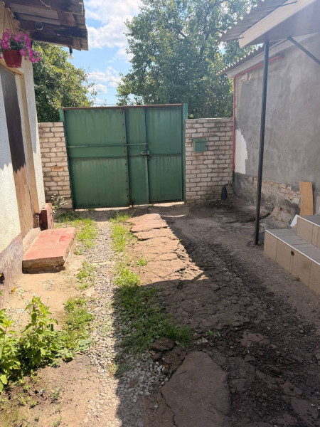 Фото Продам часть дома в Луганске ул. Ульяны Громовой