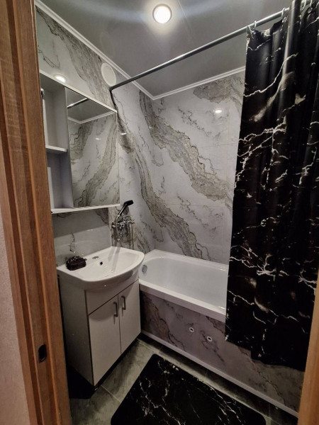 Фото Продам 3- к квартиру на кв. Мирный