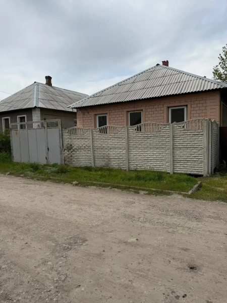 Продам дом (р-н Буревестника)
