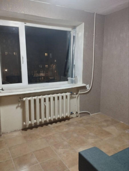 Фото Полугостинка кв. Жукова (напротив университета им. В. Даля)