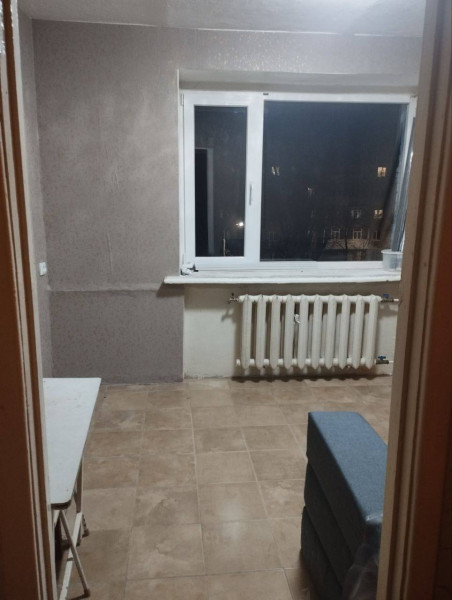 Фото Полугостинка кв. Жукова (напротив университета им. В. Даля)