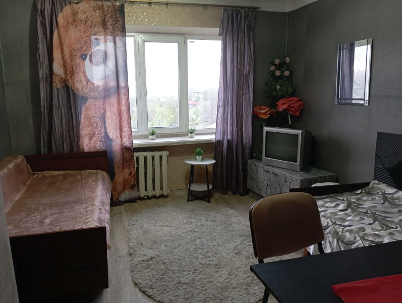 Сдам однокомнатную квартиру на кв. Молодежный на длительный срок