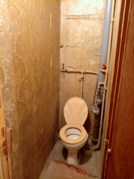 Продам 4-х комнатную квартиру, кв. 50 лет Октября