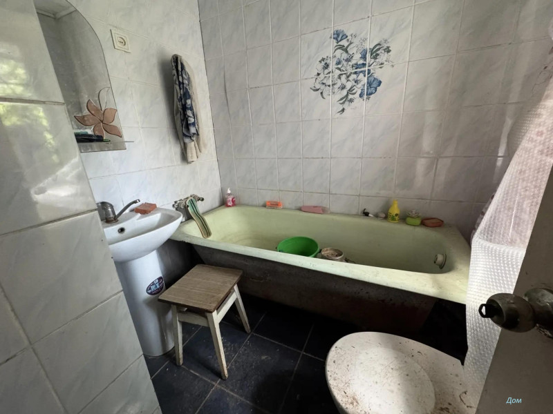 Фото Продам часть дома и флигель 116 кв. м. (р- н 33 школы)
