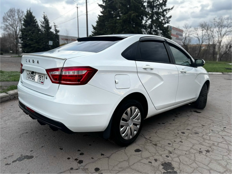 Фото Продам личный авто Lada Vesta 2017г