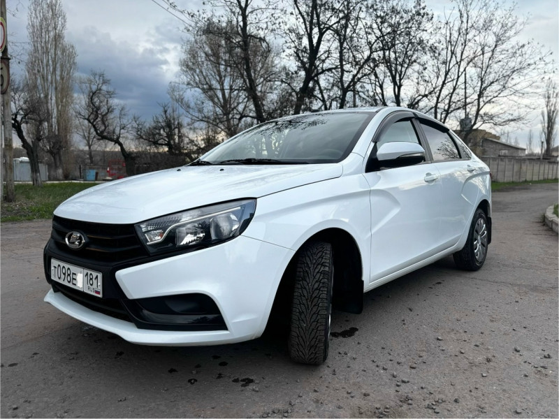 Фото Продам личный авто Lada Vesta 2017г