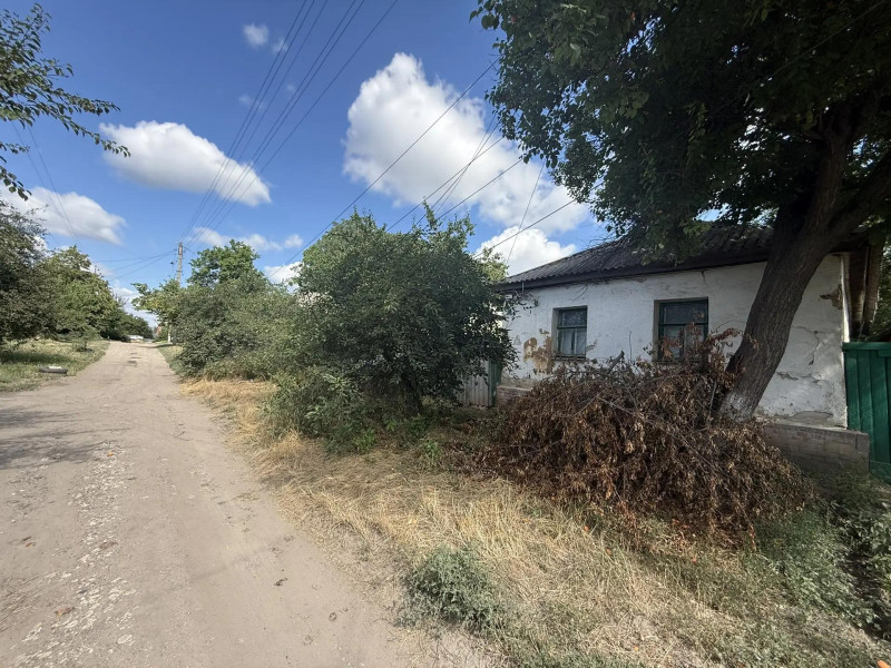 Продам дом ул. Братьев Сумских (р-н маг. «Тройка»)