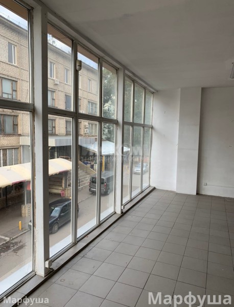 Фото Продам нежилое помещение 140м2 в центре города Луганск улица Дзержинского