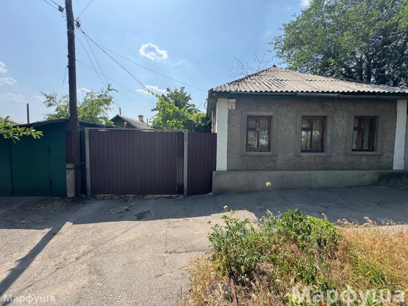 Фото Продам дом в центре города Луганск