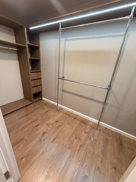 Фото Продам 2- к квартиру в центре Луганска с евро ремонтом