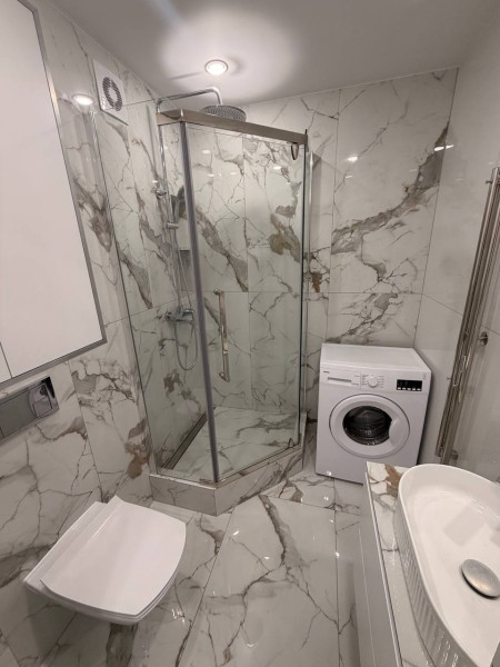 Фото Продам 2- к квартиру в центре Луганска с евро ремонтом