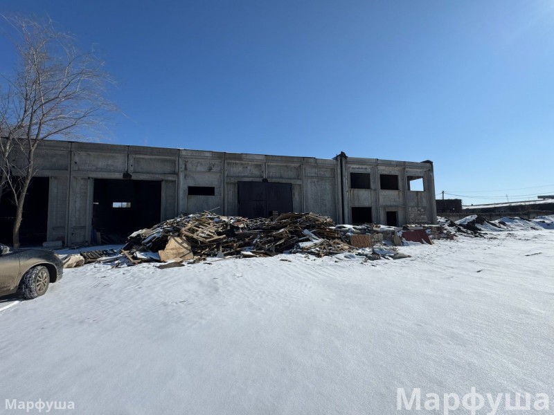 Продам базу 600 м2 в городе Луганск улица Руднева