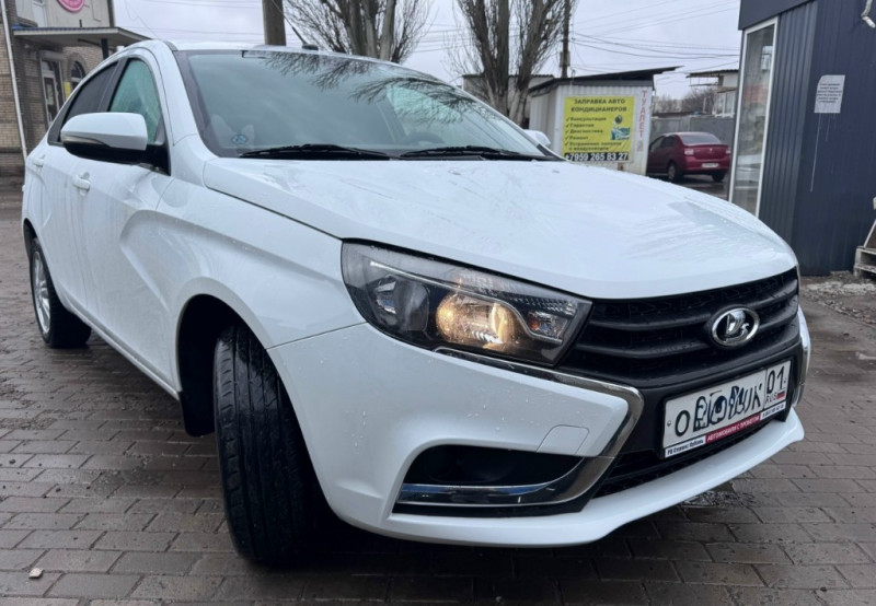 Фото Городской автомобиль с большим клиренсом, экономный , практичный , комфортный и не убиваемый