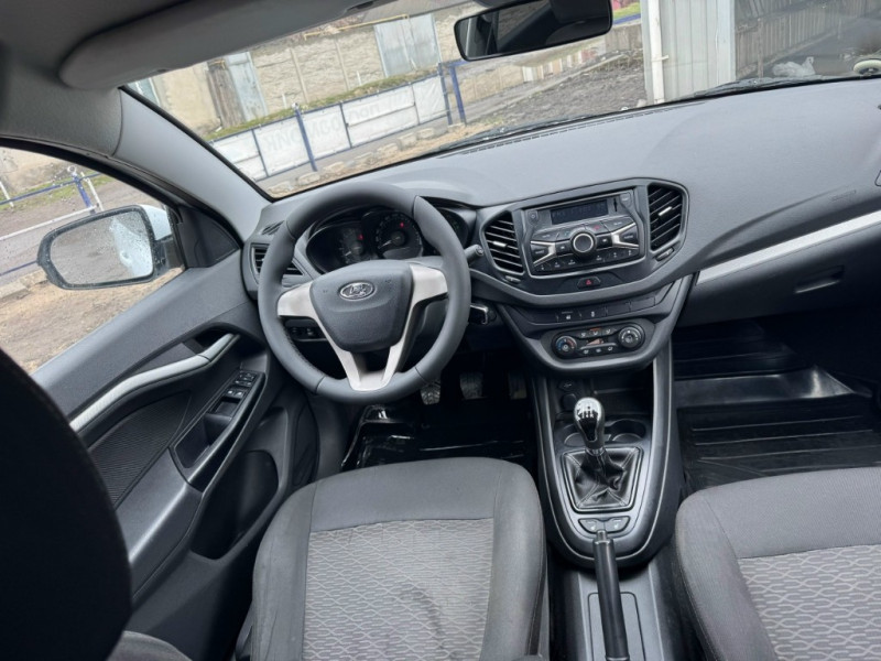 Фото Городской автомобиль с большим клиренсом, экономный , практичный , комфортный и не убиваемый