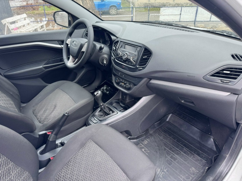 Фото Городской автомобиль с большим клиренсом, экономный , практичный , комфортный и не убиваемый