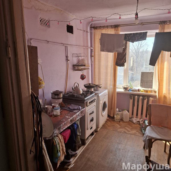 Фото Продам уютную коммуналку на кв Гаевого д.16,кирп.дом,4/5-эт,с ремонтом.