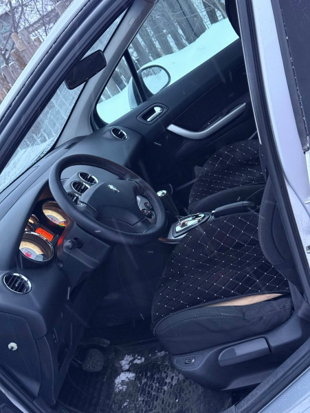 Фото Продам Пежо 308 2009 года