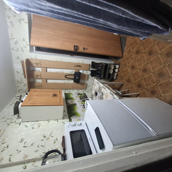 Фото Срочно!!!.От хозяина.Продам Полугостинку на кв Жукова напротив Далевского университета,кирпичный дом,