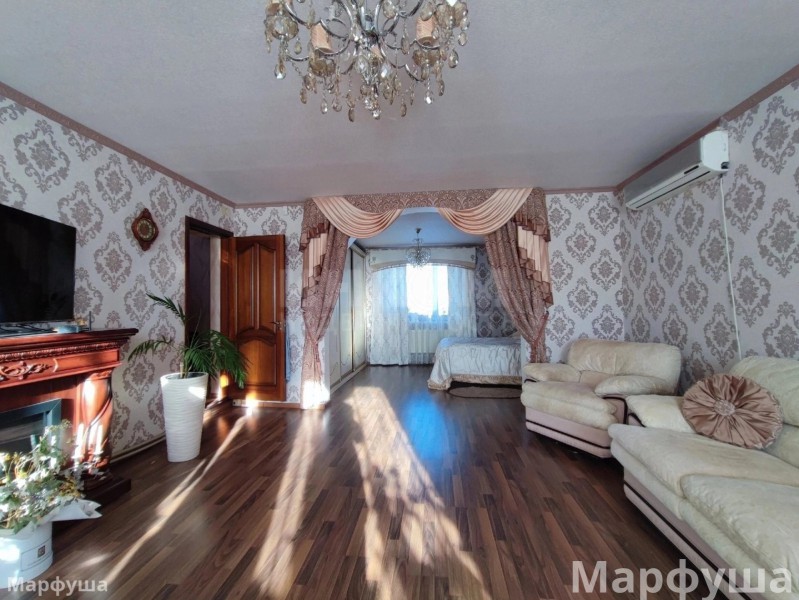 Фото Продам дом 285 м2 в городе Луганск район "Черного Кота"