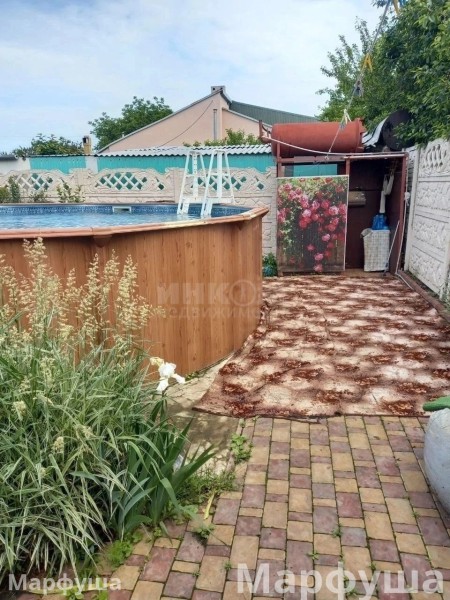 Фото Продам дом 285 м2 в городе Луганск район "Черного Кота"