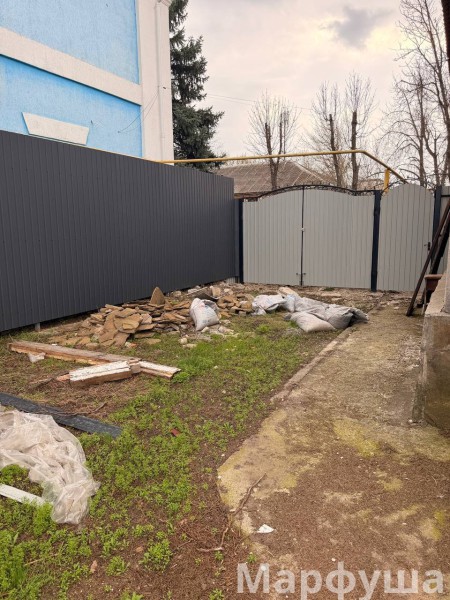 Фото Продам дом в центре Станицы Луганской