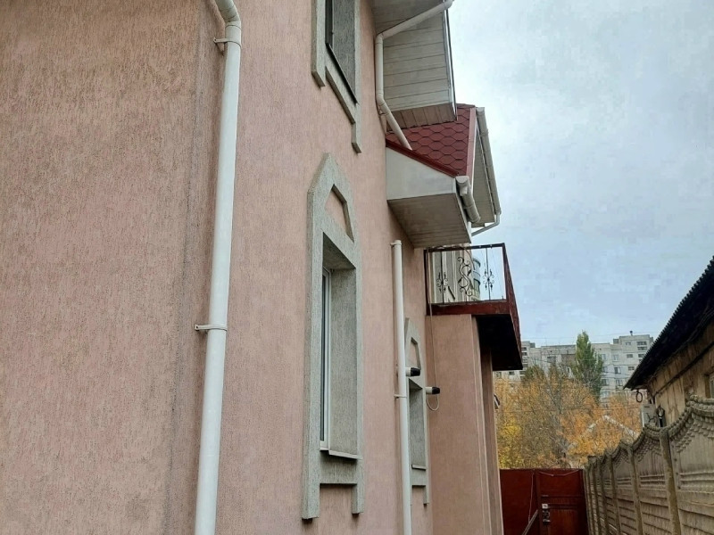 Фото Продам дом, центр Луганска, ул. Братьев Палкиных