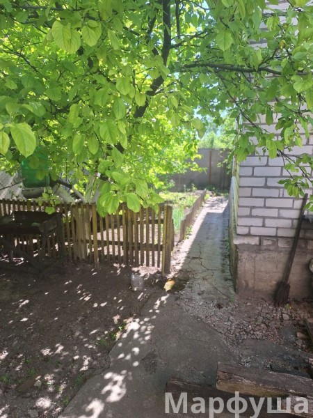 Продам дом в городе Луганск улица Веденина