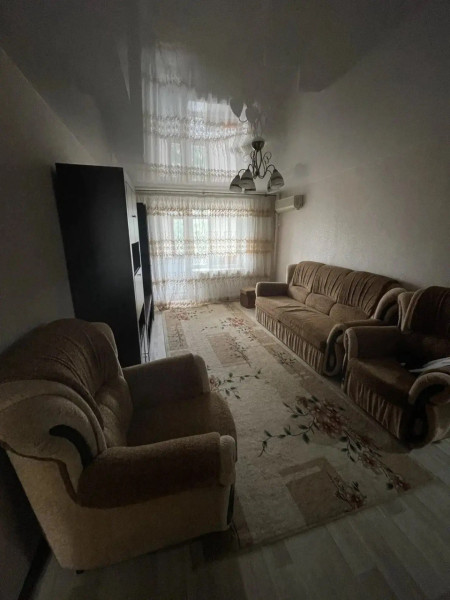 Фото Сдам 3- к квартиру в самом центре Луганска