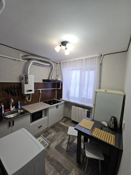 Фото Однокомнатная квартира посуточно (Алчевск)