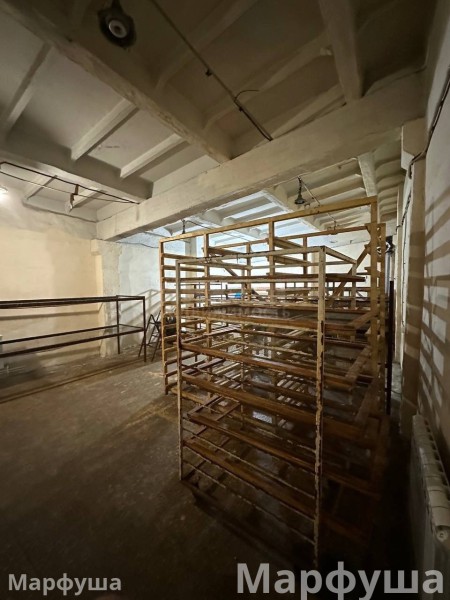 Продам базу 303 м2 в городе Луганск улица Руднева