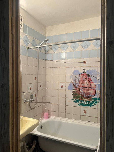 Фото Продам 3х квартиру, 1 Микрорайон