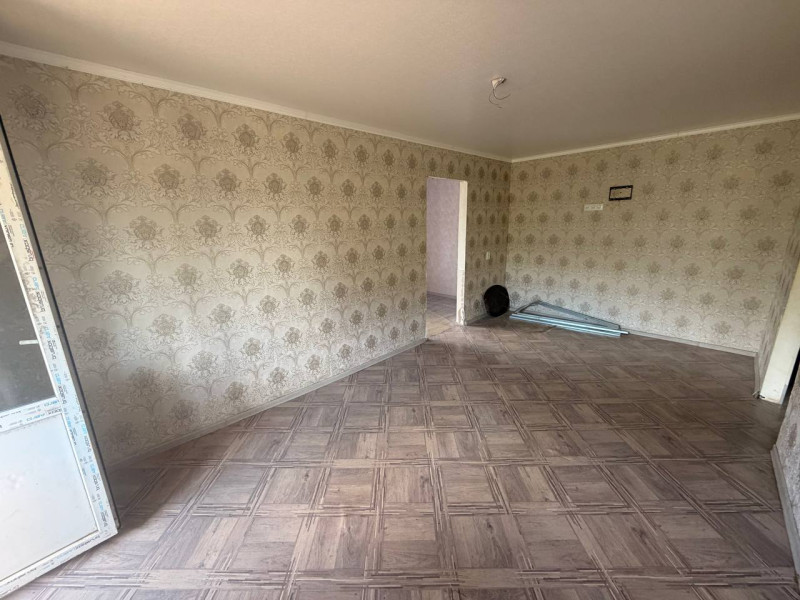 Фото Продам 2- к квартиру в центре Луганска по цене 1- к