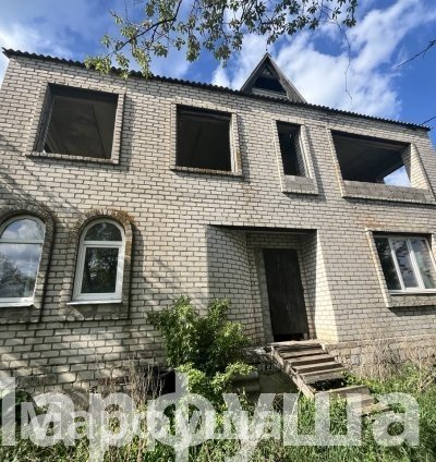 Продам дом 282 кв. м. пгт Новосветловка