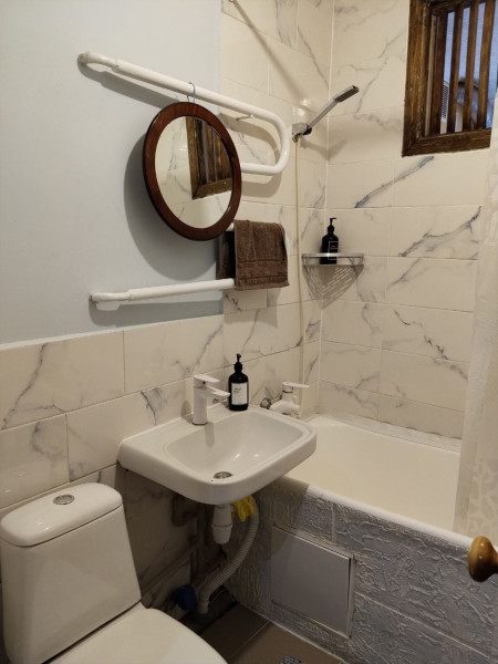 Фото Продажа квартиры, район Таксопарк, 2/4 этаж