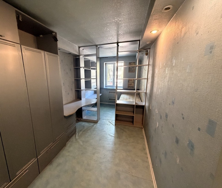 Фото Продам 3- к квартиру в самом центре Луганска (Демехина)