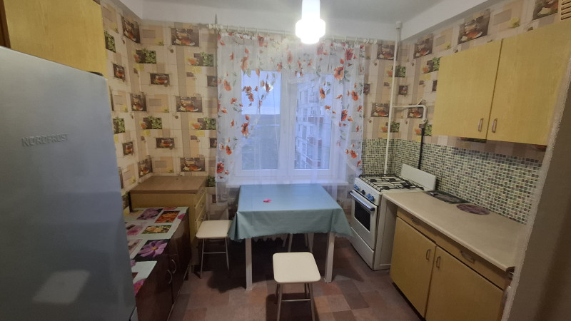 Сдам чистую и аккуратную 1-х квартиру по ул Брестской 8/9-ээт,в р-не Сш №50.