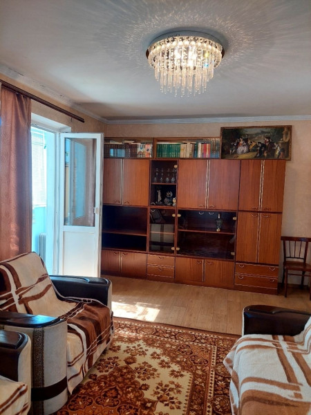 Сдам 2-х комн, кв. Волкова, д.9