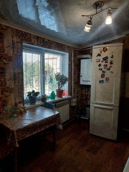 Фото Продам квартиру на земле, район Таксопарка