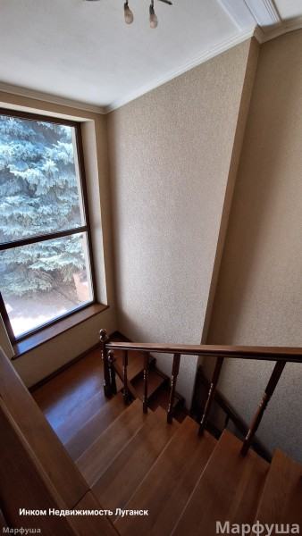 Фото Продам 2-х этажный дом 270 м2 в центре города Луганск улица Оборонная горо