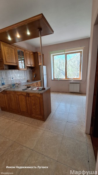 Фото Продам 2-х этажный дом 270 м2 в центре города Луганск улица Оборонная горо