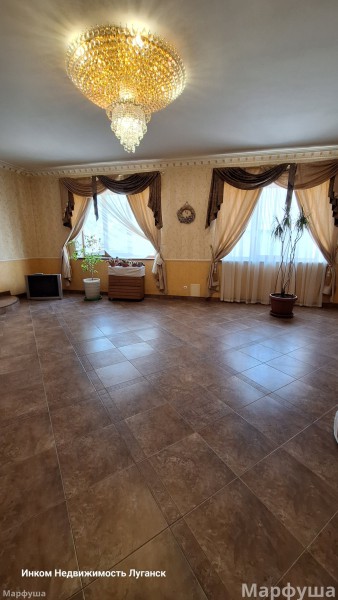 Фото Продам 2-х этажный дом 270 м2 в центре города Луганск улица Оборонная горо