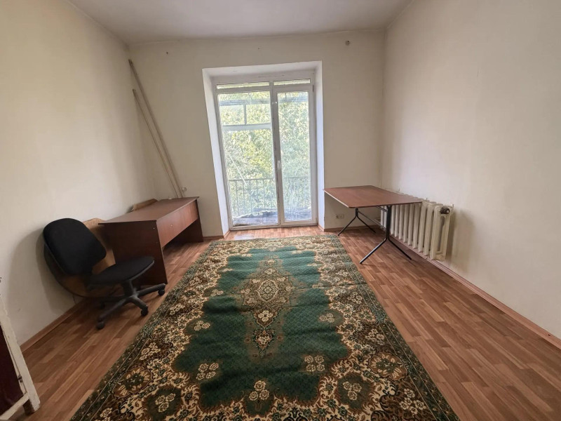 Фото Сдам 3- к квартиру в центре Луганска