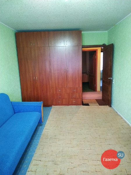 Сдам 2- комн.квартиру по ул Клубной 3/5-эт,в р-не Школы Инвалидов,своё Автономное отопление.2-контурный котел.