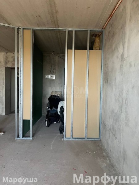 Фото Продам квартиру 106 м2 в городе Луганск улица Алексеева