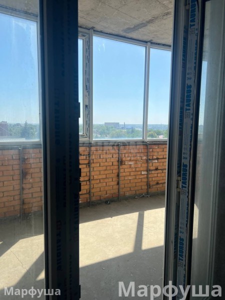 Фото Продам квартиру 106 м2 в городе Луганск улица Алексеева